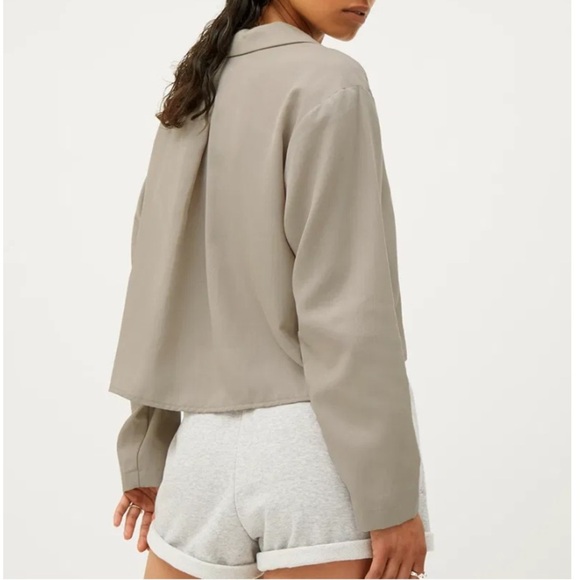 Weekday Cool Beige Filippa Blouse - Picture 9 of 9